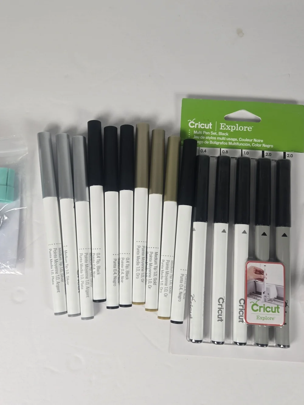 Cricut Explore Pens 15 Lot Black Gold Silver & Maker Universal Pen Holder